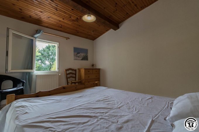 31G100344-666c1883c28643ac9d421d1ab7b75081