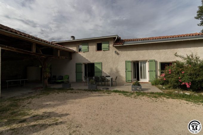 31G100344-8e3cd536536a463d8ea4b9788086d228