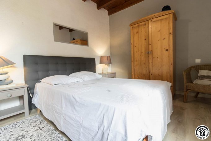 31G100344-d8639d6417074cd39b1c9c725140f200