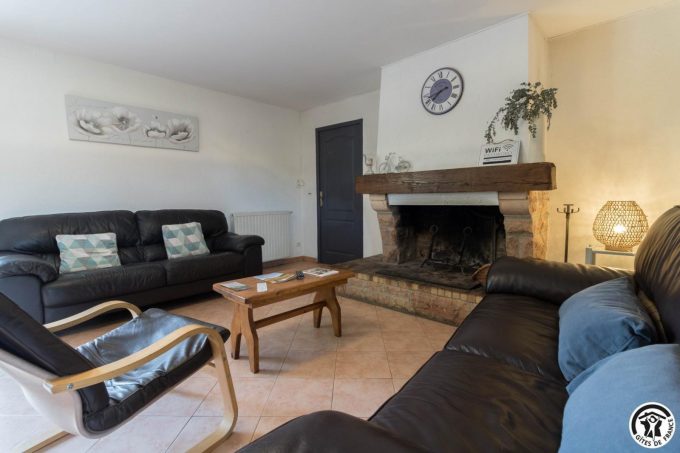 31G100344-e17aff220f17499a84c6c4162e6fc479