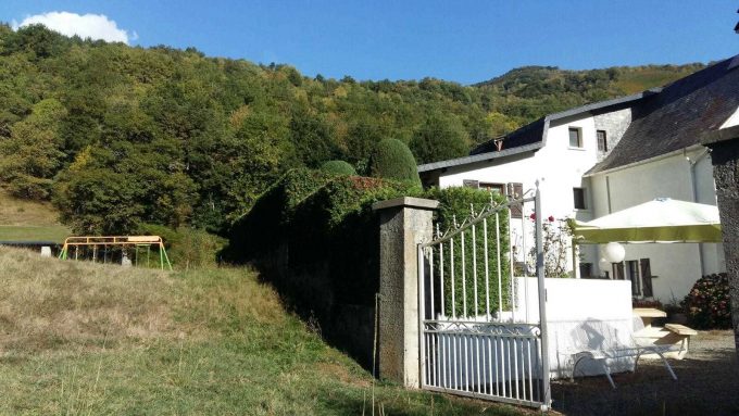 31G100355-21dd73972ff34f4695f8ff96b40deb2c