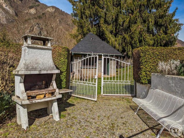 31G100355-c5d0d507deab4aae8cf4f8feac677546