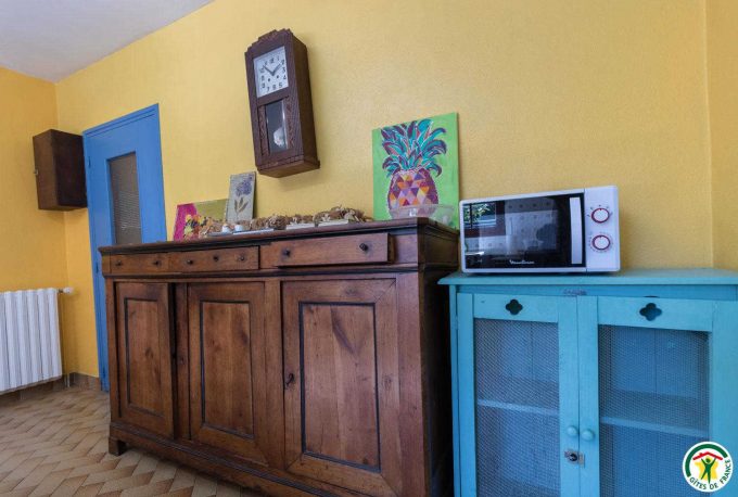 31G100358-68c02817269e4d038713bc01870972f2