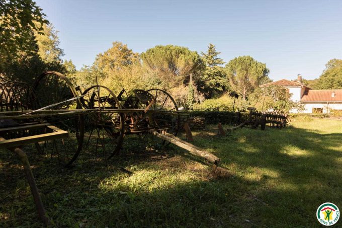 31G100358-bff5c9d02c31490d99f8692947d48ec1