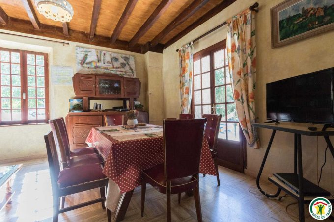 31G100358-c6a137d68d0745eab202173b10dc3014