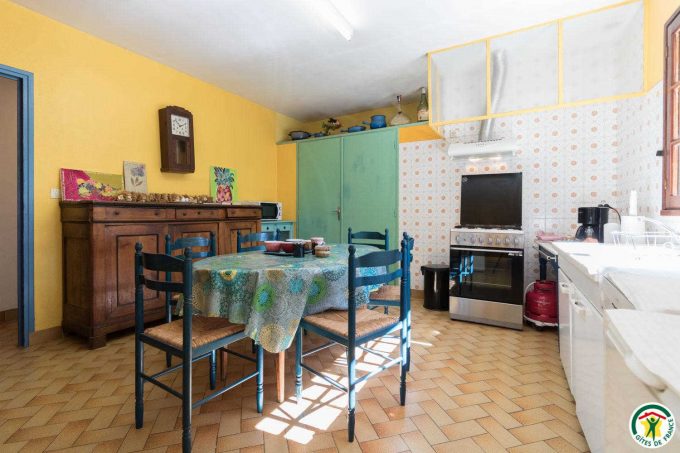 31G100358-c9b37fa59fa5476b8a27b50655f38ddd