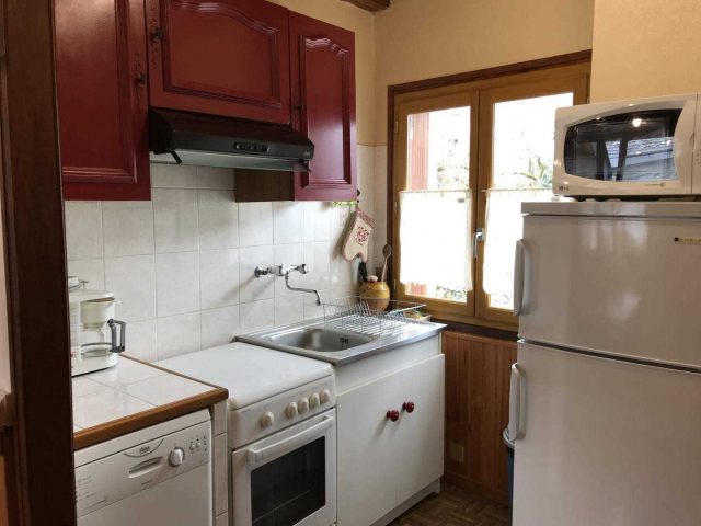 31G100375-1b61c4c3308e4acb897c0ca06c74407d