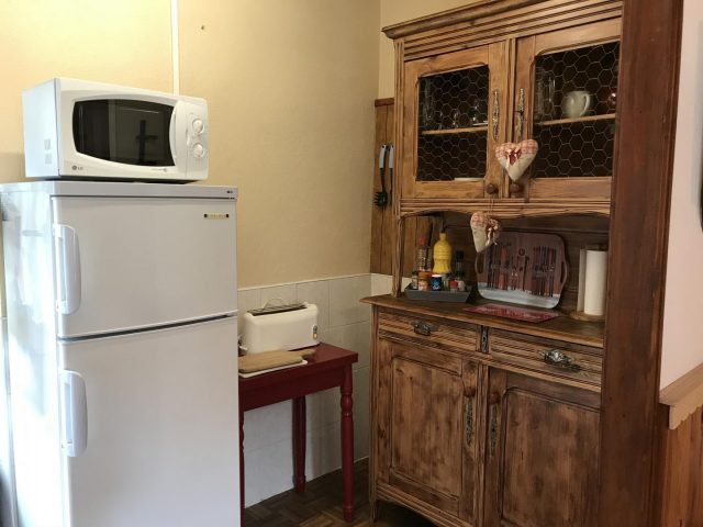 31G100375-200d65a1334f4d93b15302617d9a506c