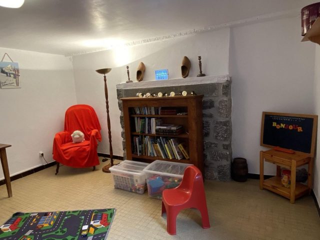 31G100375-21af53a68cea4b02b51713bb2cb56da1