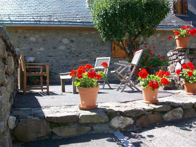 31G100375-2fb4117e5323450fbd81e08905d97d73