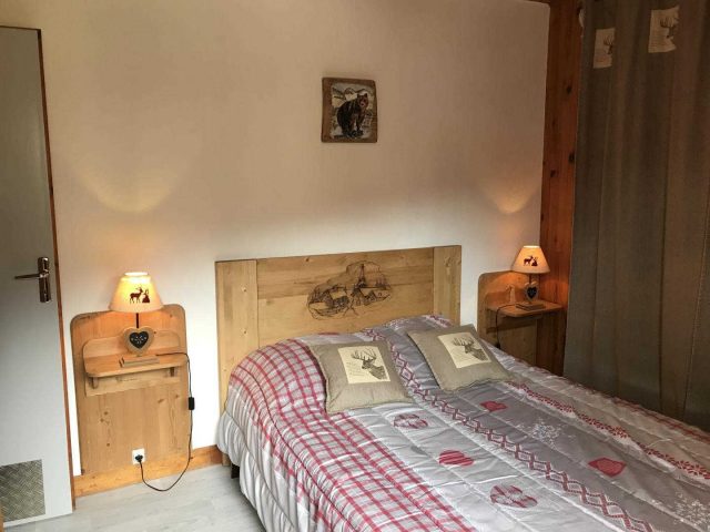 31G100375-4ff72d1e3a974c149ffe15fa61cdc1c1