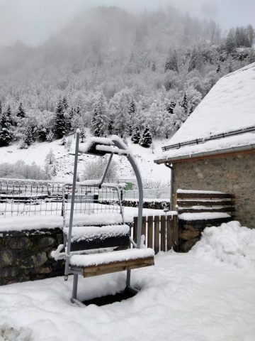 31G100375-642c1b6fd088401c9547831e012bc8ce