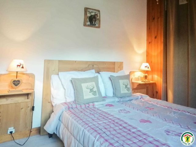 31G100375-9c68dd98b52d461ebcda1e2d151aa7bc