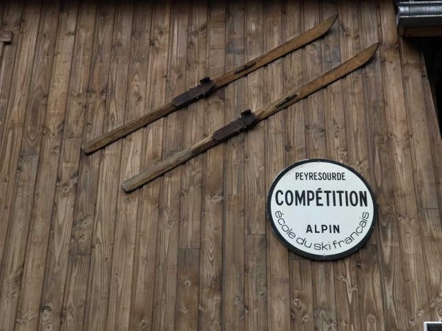 31G100375-a3facd1403ea41e1830675334ac695e1