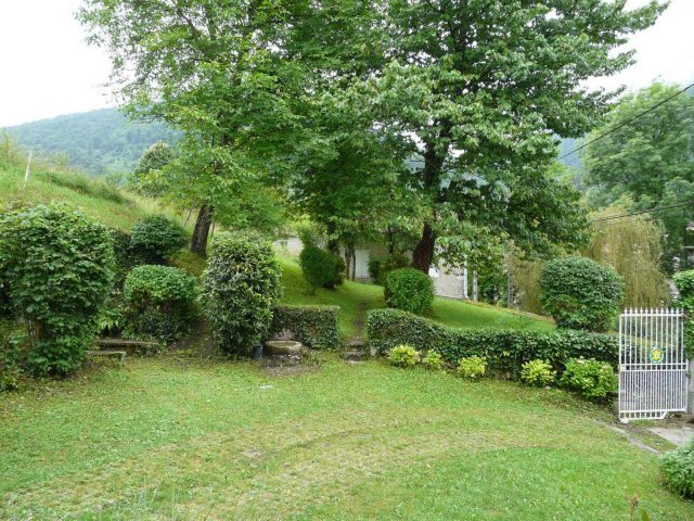 31G100403-2cc52a1007f64d1c81c352e94947aad2