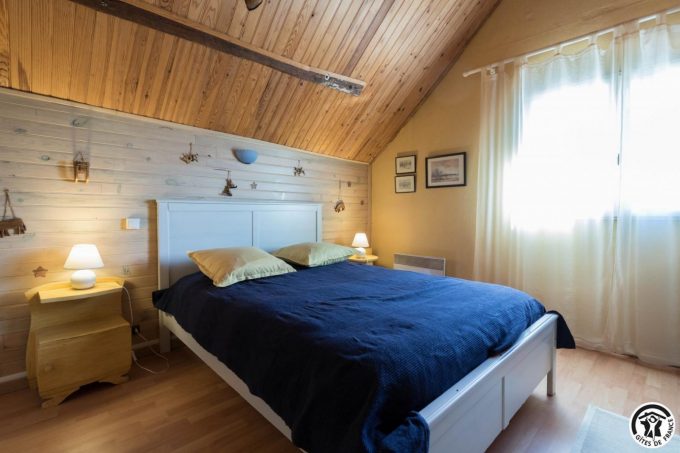 31G100440-0cfb5ae4d0b641a8af85e04bc65245f7