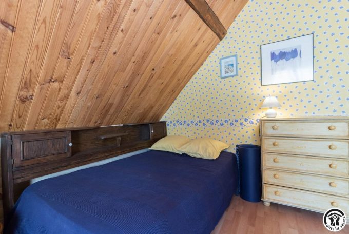 31G100440-40495454c9e749b082c7898fdfabc7f9