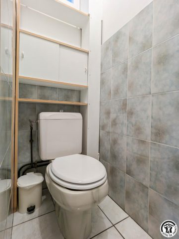 31G100441-a73b5d852ab041d7b8a77098e49bcfd4