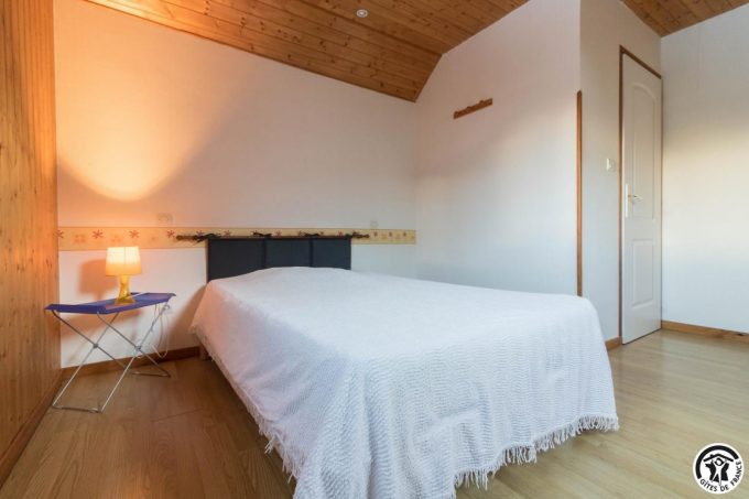 31G100445-70961898f3874e4da47b93fc981bbe07