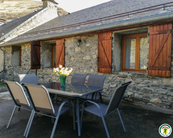 31G100446-29948718a63f495bb38282e5daf05065