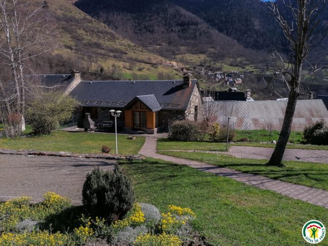 31G100446-6f93cdadca3e44da95c8e672c86000a5