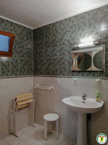31G100446-7aac34c44ab644aba00957baf4608e5d