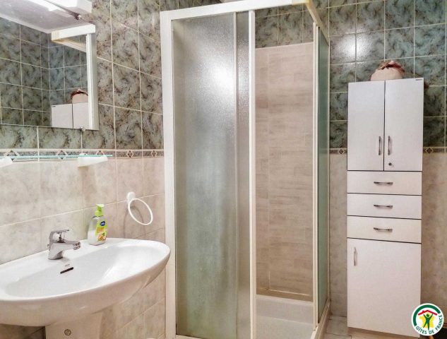 31G100446-847d4167acd14ab891608b3938c7630d