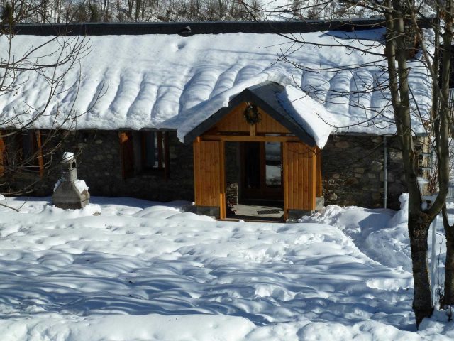 31G100446-bb9b88dec23e4af0a5cb980e77ed7419