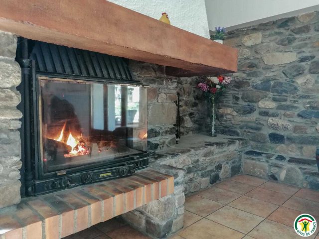 31G100446-d41818ffebd84f2a857dae56b9391343