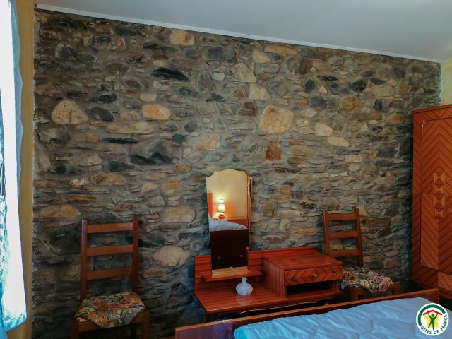 31G100446-fb4eb015ae7140c9b4c4ec4f15b9c3a2