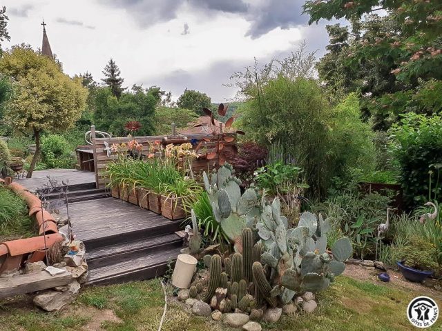 31G100456-595d9f561cea469a90d2ecf18f28270e