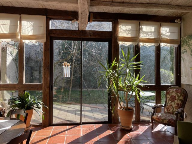 31G100471-06ba02bf6a024341a02a9ab2d4e25a17