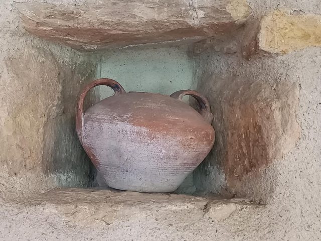 31G100471-28c16bb5bdea4bb7a043dac53969c005