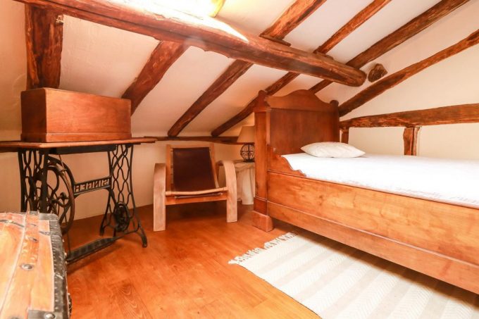 31G100471-2b40449fb7994860928baf51bcd409bc