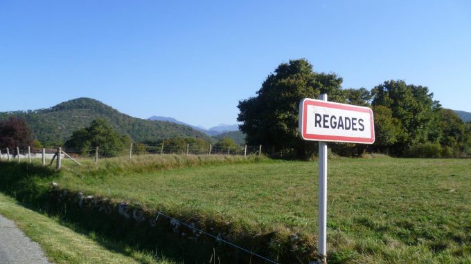 31G100471-815570dbb61c4bd5a66ecedf92dffa4e