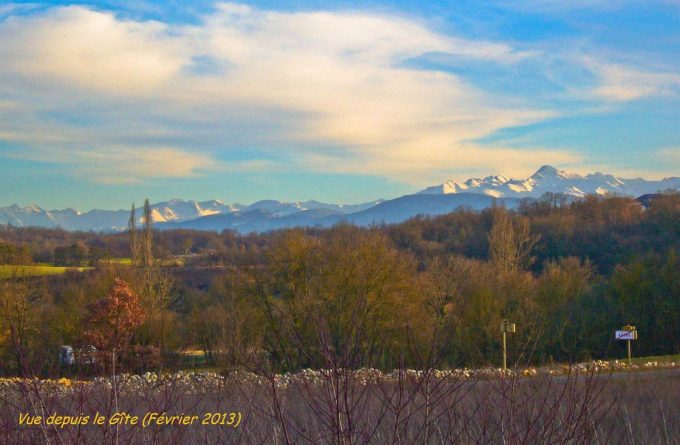 31G100475-21cc434d21e44247a90a6398caa78611