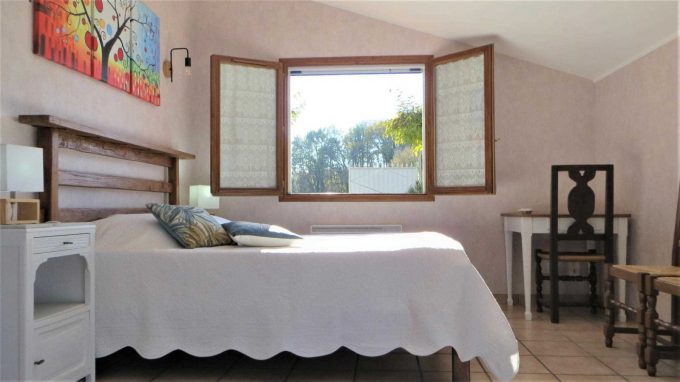 31G100475-3410438e3ddf4e13ba04ab0604e7d8dc