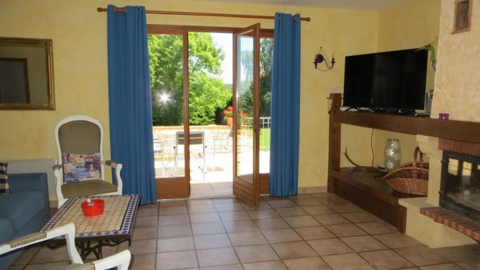 31G100475-4ffff3f540524dbd94b7de24888c21b4