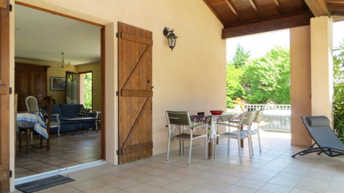 31G100475-c4dfde66cd6d4575821a771160da133f