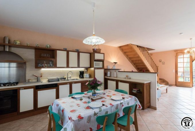 31G100491-46d798a986aa4b9b9102b3966eae62b3