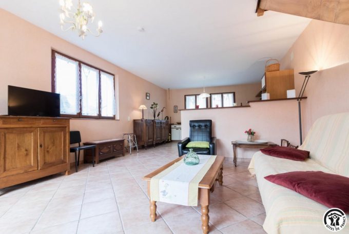 31G100491-8ed8a5050147472e98aac1f9550388ce