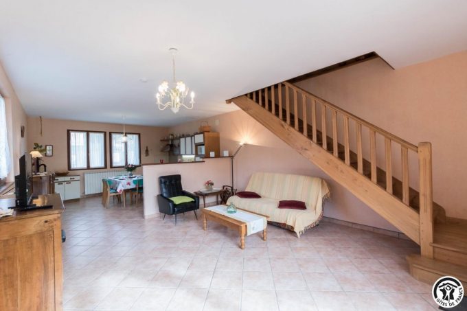 31G100491-8f4118c280794ecf85a84111cab6ac73