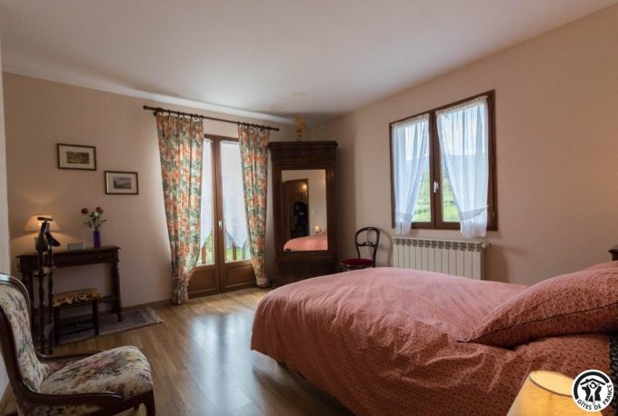 31G100491-a61eb80593fe420f9f2fb67b3103cc00