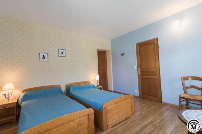 31G100491-a71c55b76d5c48118e6138d21bb44e6f