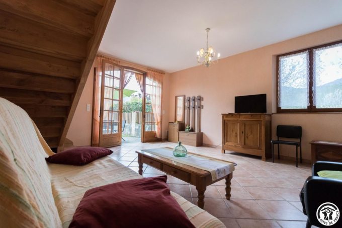 31G100491-b142e635acf14cbf94aae7c9a8e6bd70