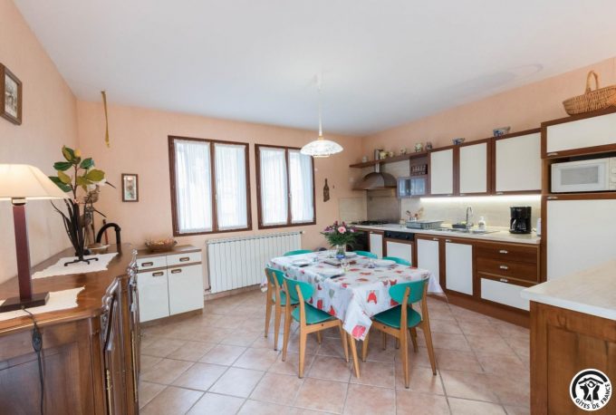 31G100491-f33f398817d34e36a7ab1ed7e0c3cb96