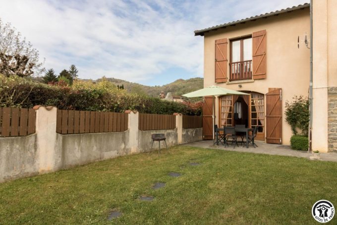 31G100491-f5128a2ce8f34e10a5adafb38e868529