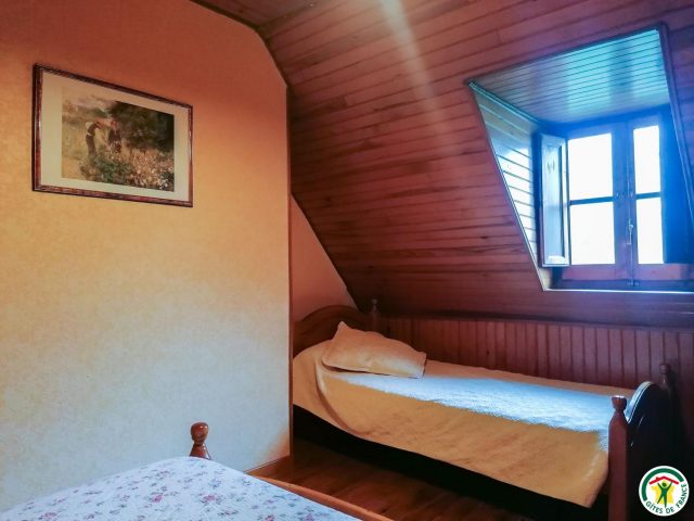 31G100492-1ebf5589ac164ac888bd6b79b052f13b