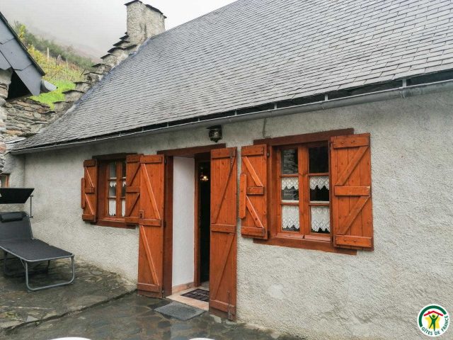 31G100492-900b270335554c28b03032420d308f86