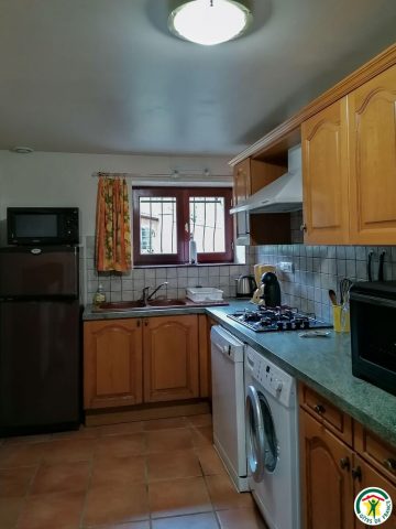 31G100509-286edd4b886341afb4d844eb254bdce9